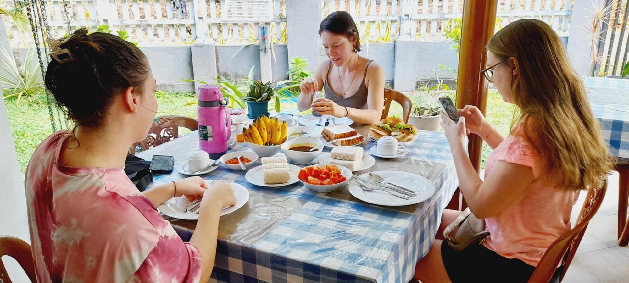 Le Meridien Bnb For Foreign Travelers Negombo Eksteriør billede